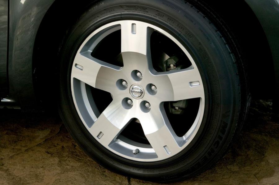  Nissan Quest 2007 года  (фото 3 из 21)